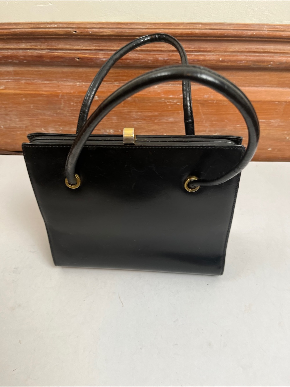 Classic Dofan Black Women's Top-Handle Bag
